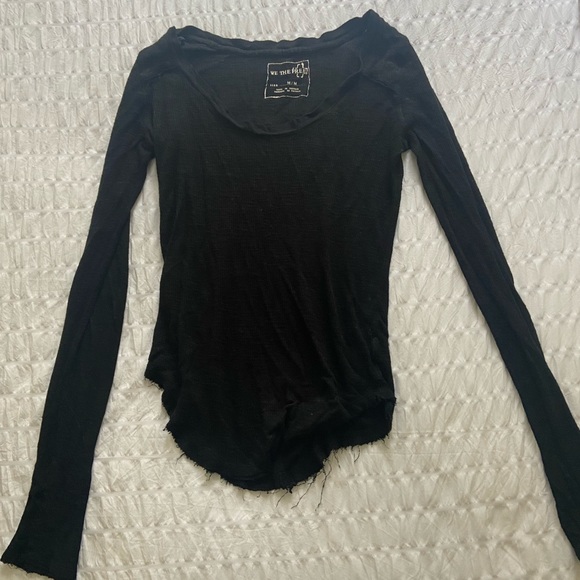 We the free frayed hem long sleeve - Picture 2 of 3